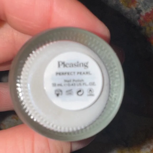 Harry Styles Pleasing Nail Polish Assortment - Picture 4 of 6